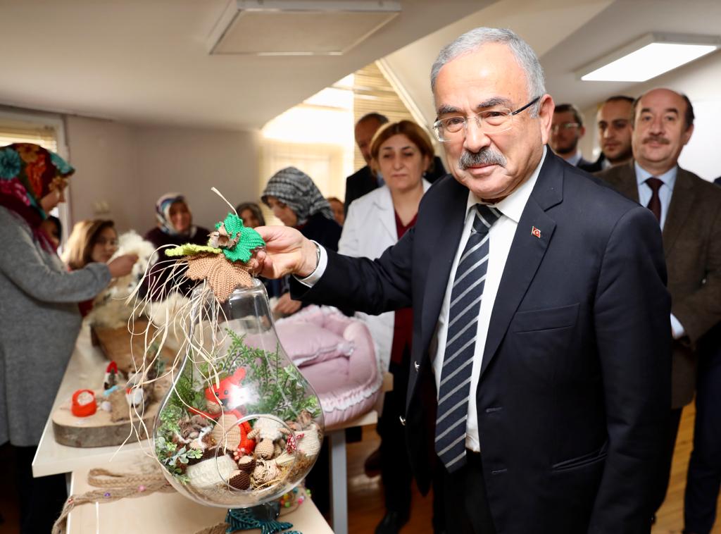 KOYUN YÜNLERİ EKONOMİYE KAZANDIRILIYOR