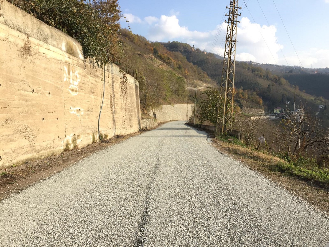 ESKİ MESUDİYE YOLU ASFALTLA BULUŞTU