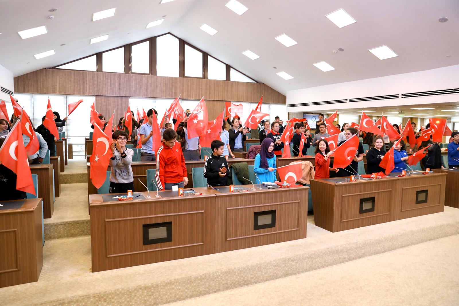 BÜYÜKŞEHİRDE ÇOCUK MECLİSİ KURULDU
