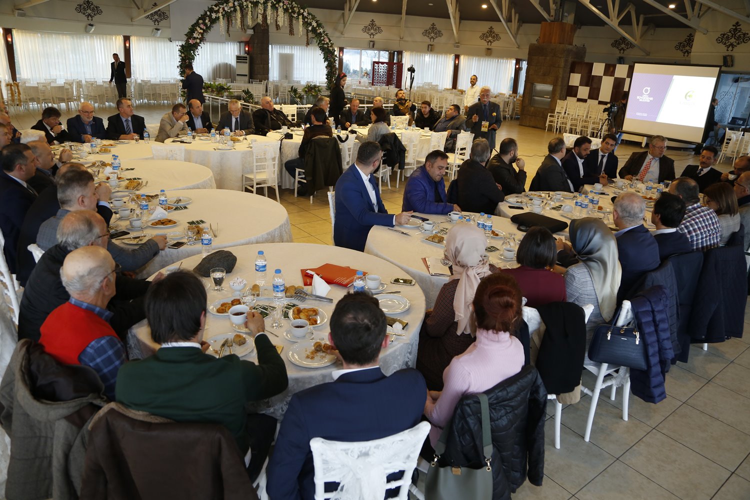 ÜNYE ÇAMLIK İÇİN İSTİŞARE TOPLANTISI