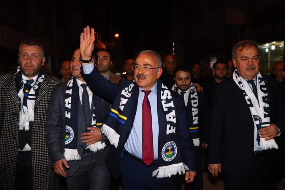 HİLMİ GÜLER'E COŞKULU KARŞILAMA
