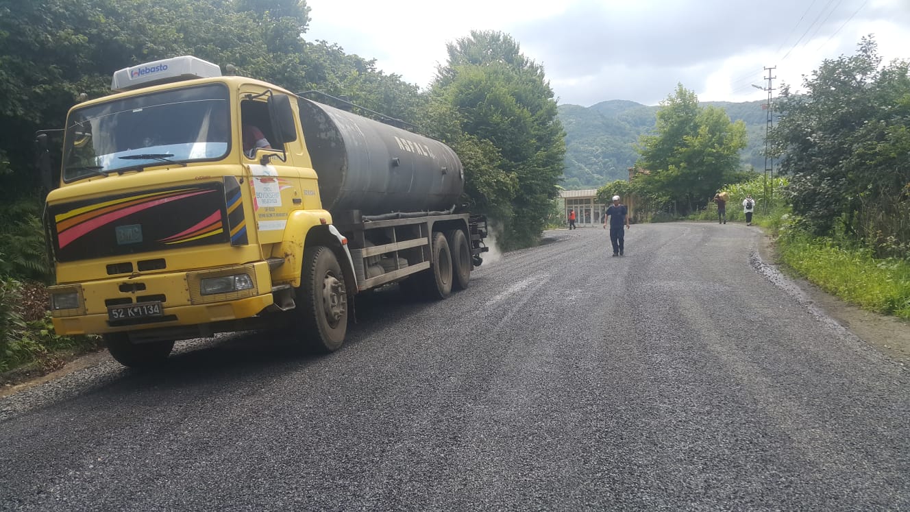 BÜYÜKŞEHİRDEN ASFALT ATAĞI
