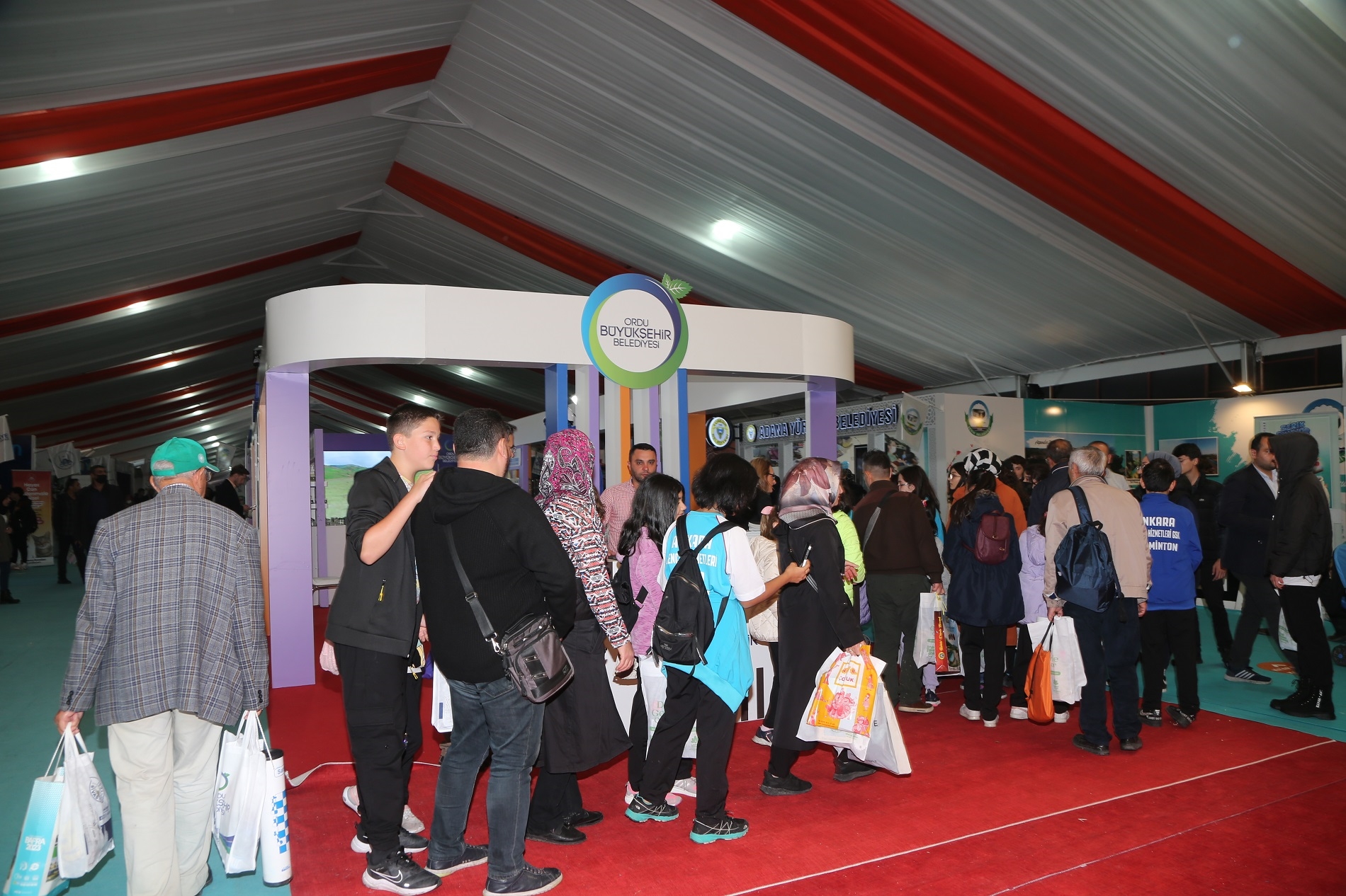 GENÇLİK FESTİVALİ SONA ERDİ