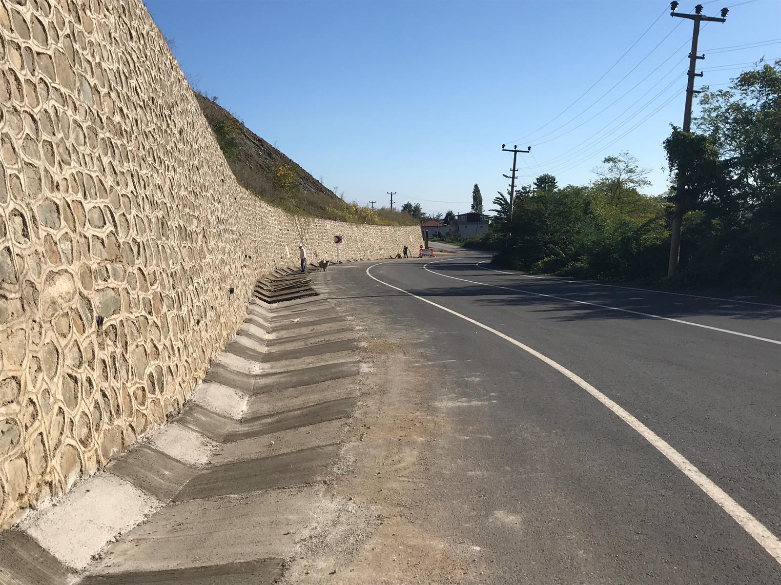 YOLLAR KORUMA ALTINDA