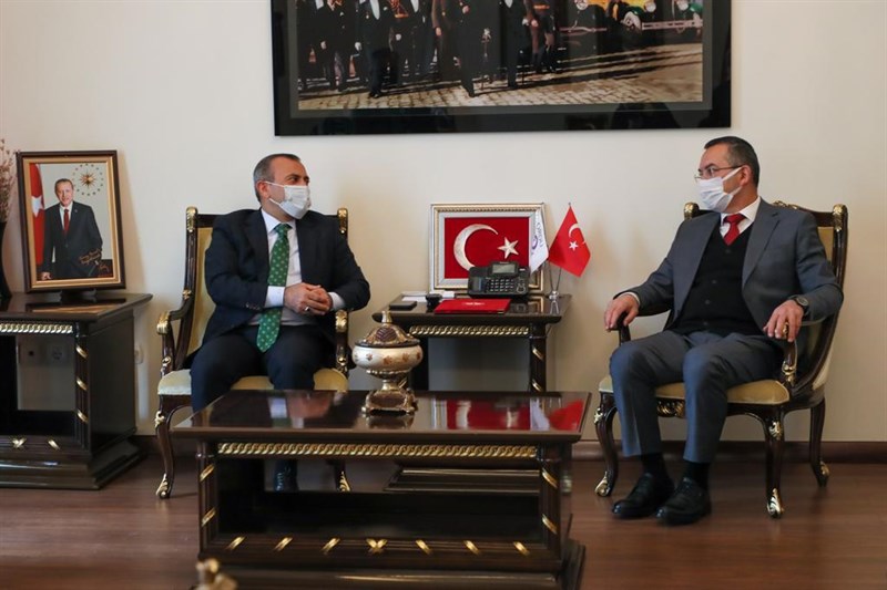 ARAŞTIRMA HASTANESİNE YOĞUN BAKIM ÜNİTESİ